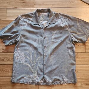 Tommy Bahama Gray Casual Button Down Shirt with Camp Collar